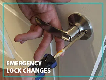 Hewlett Locksmith Service Hewlett, NY 516-283-5296 - emergency-lock